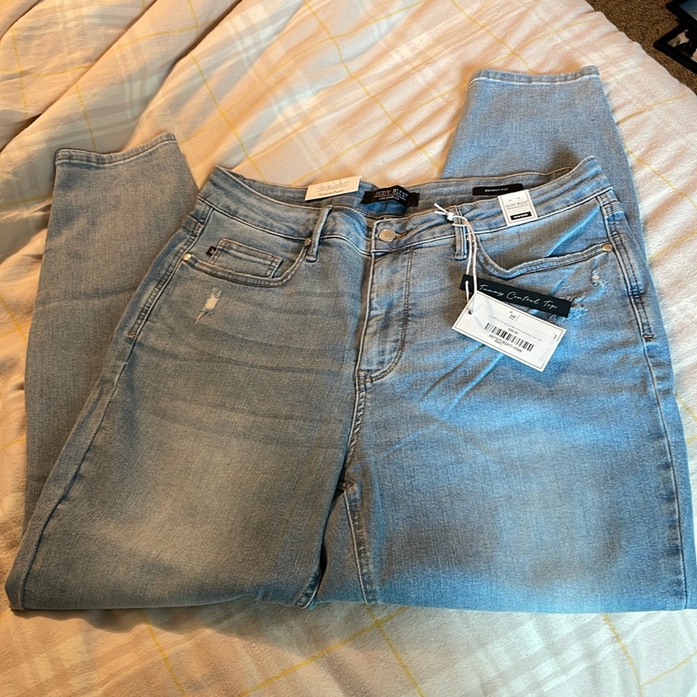 Judy Blue stretch denim skinnies